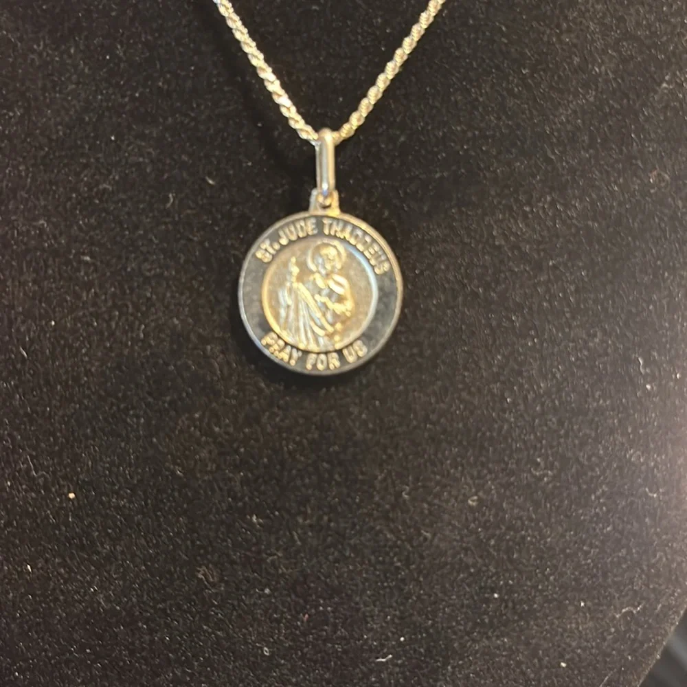 Beautiful Sterling Silver St. Jude Necklace - Picture 2 of 4